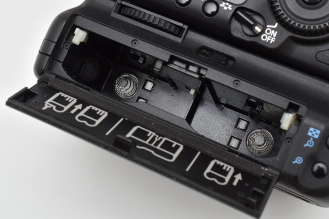 ★美品★キャノン EOS 40D BG-E2N付き #21727