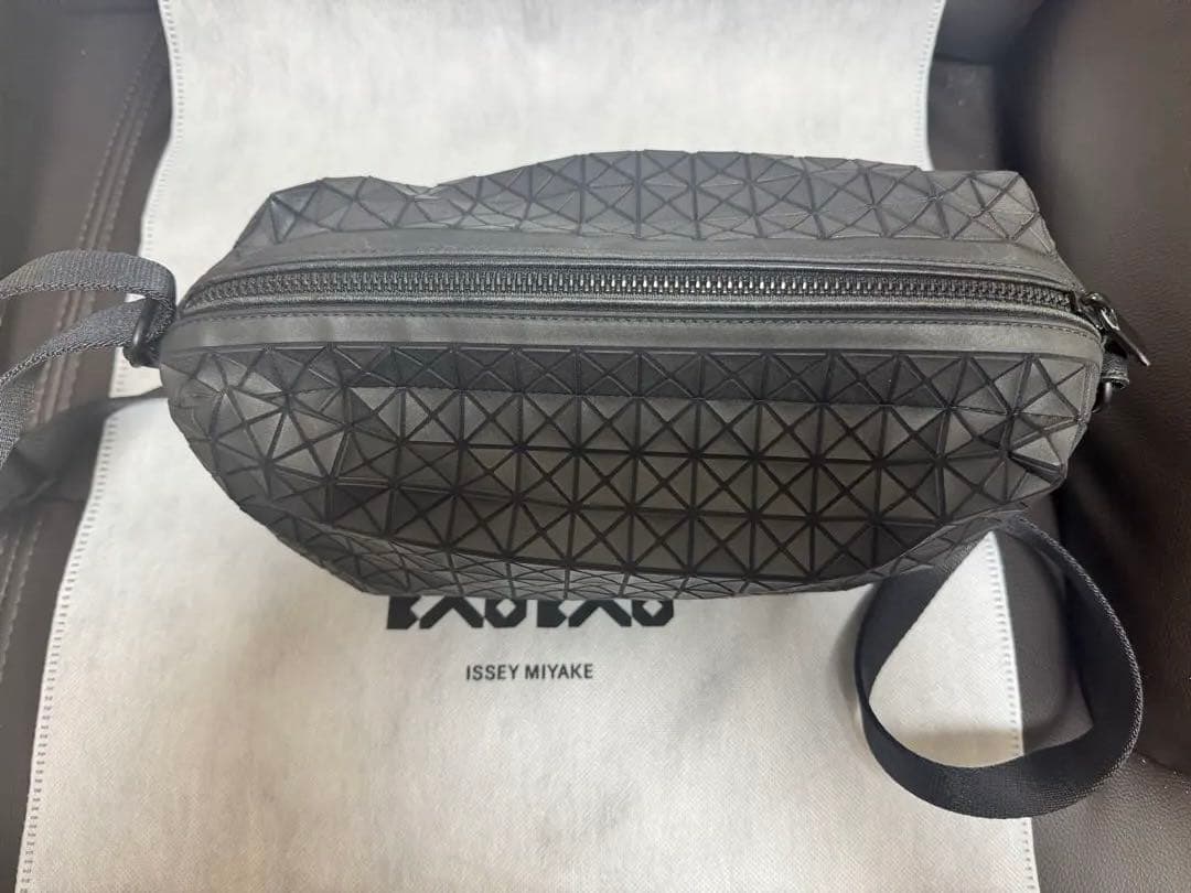 バッグ BAO BAO ISSEY MIYAKE SADDLE BAG