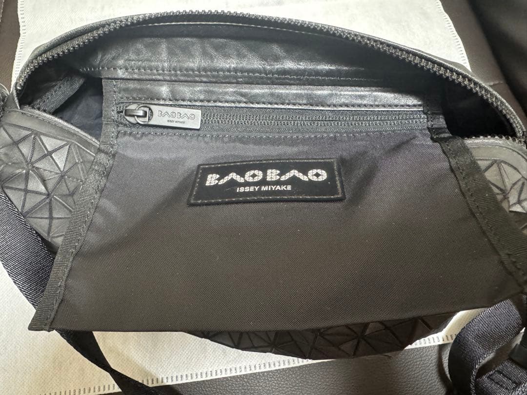 バッグ BAO BAO ISSEY MIYAKE SADDLE BAG