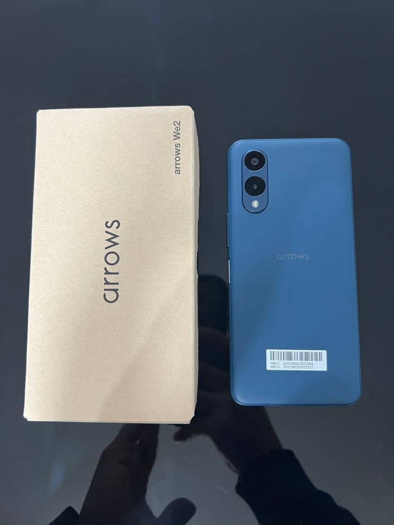 arrows We2 スマートフォン 本体 AU