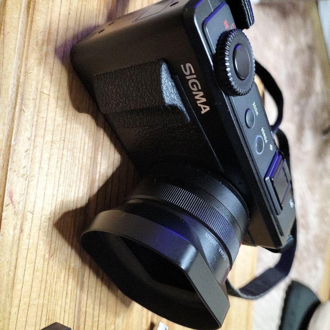 SIGMA コンパクトデジタルカメラ 19mm F2.8