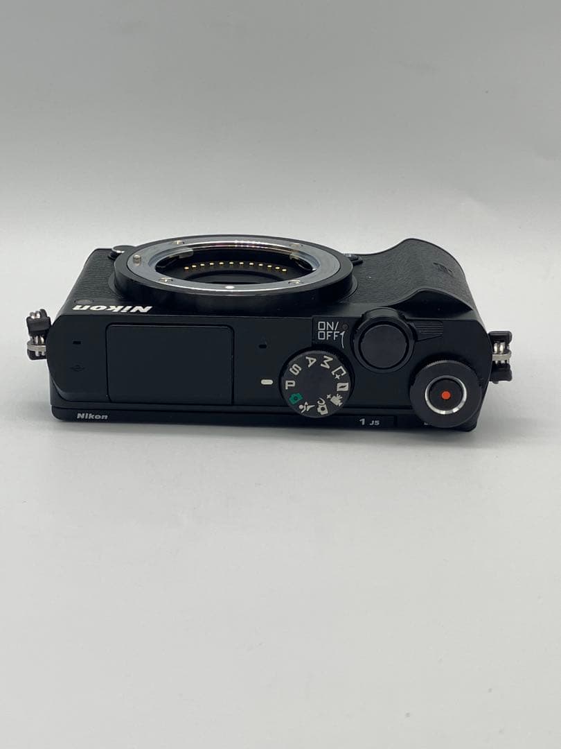 【返品保証・動作確認済】Nikon 1 J5（10-30mm・30-110mm）