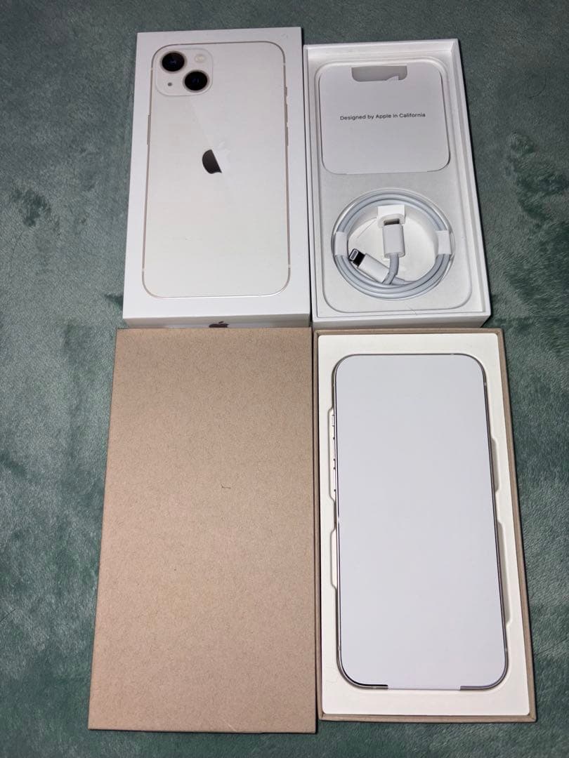 ☆新品☆　iPhone13 256GB ホワイト　エクスプレス交換品