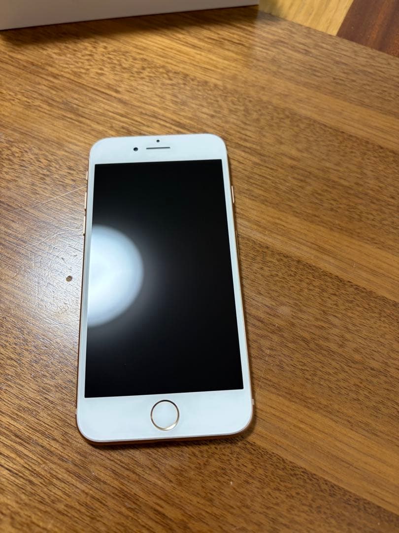 Apple iPhone 8 64GB SIMフリー　ゴールド