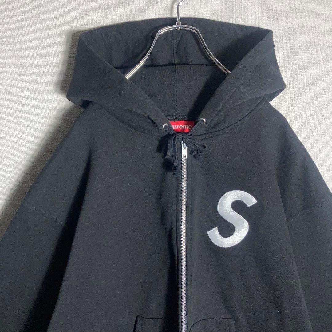 【大人気】SUPREME フルジップパーカー Sロゴ 黒 XL.