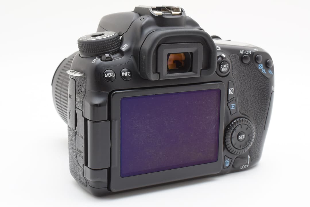 Canon EOS 70D ダブルレンズセット