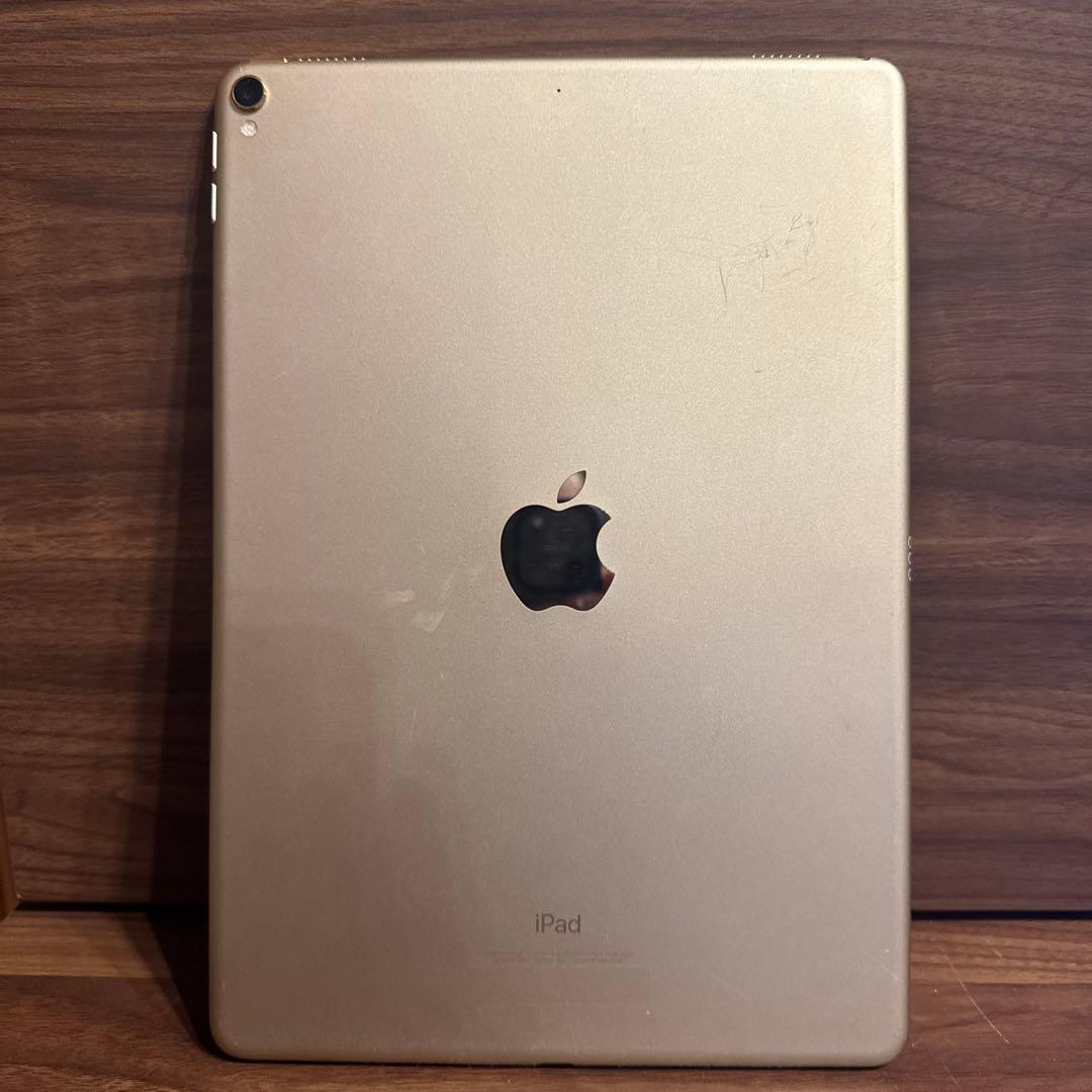10.5インチiPad Pro 256GB(2017年製)
