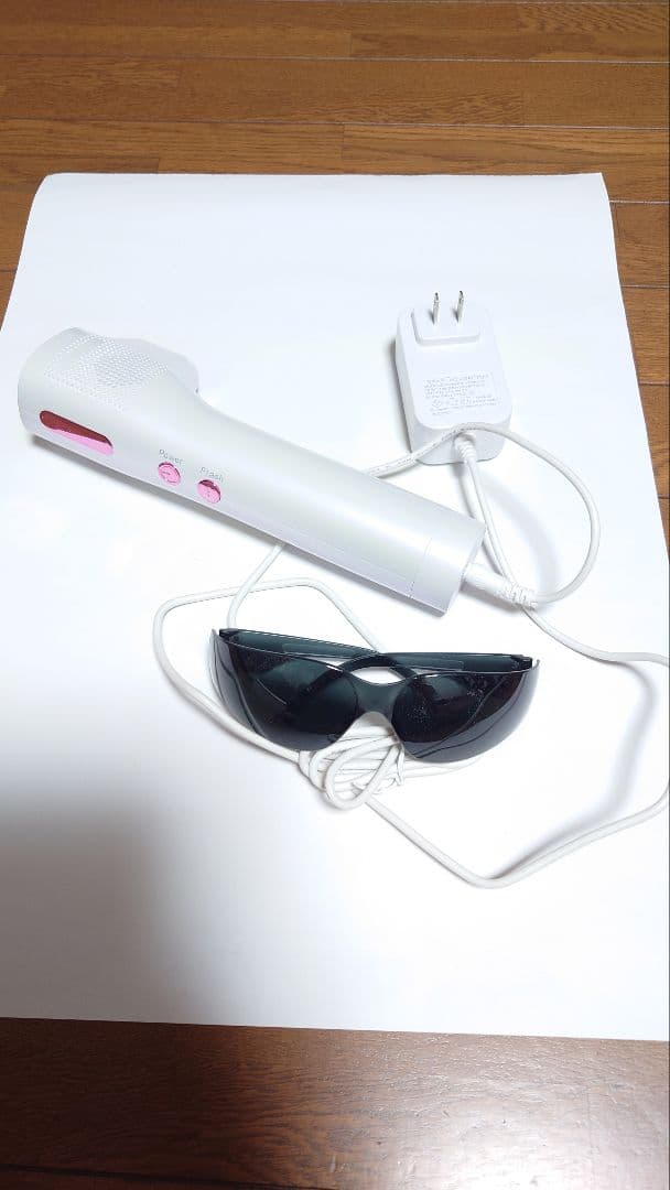 ClinicalEpi 脱毛器 本体とサングラス付き
