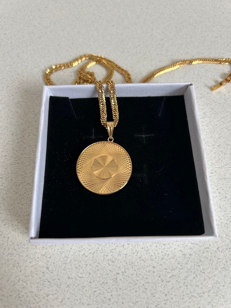 k18 ネックレストップ　ガラス付き　ペンダントトップ　喜平　新品　即日発送