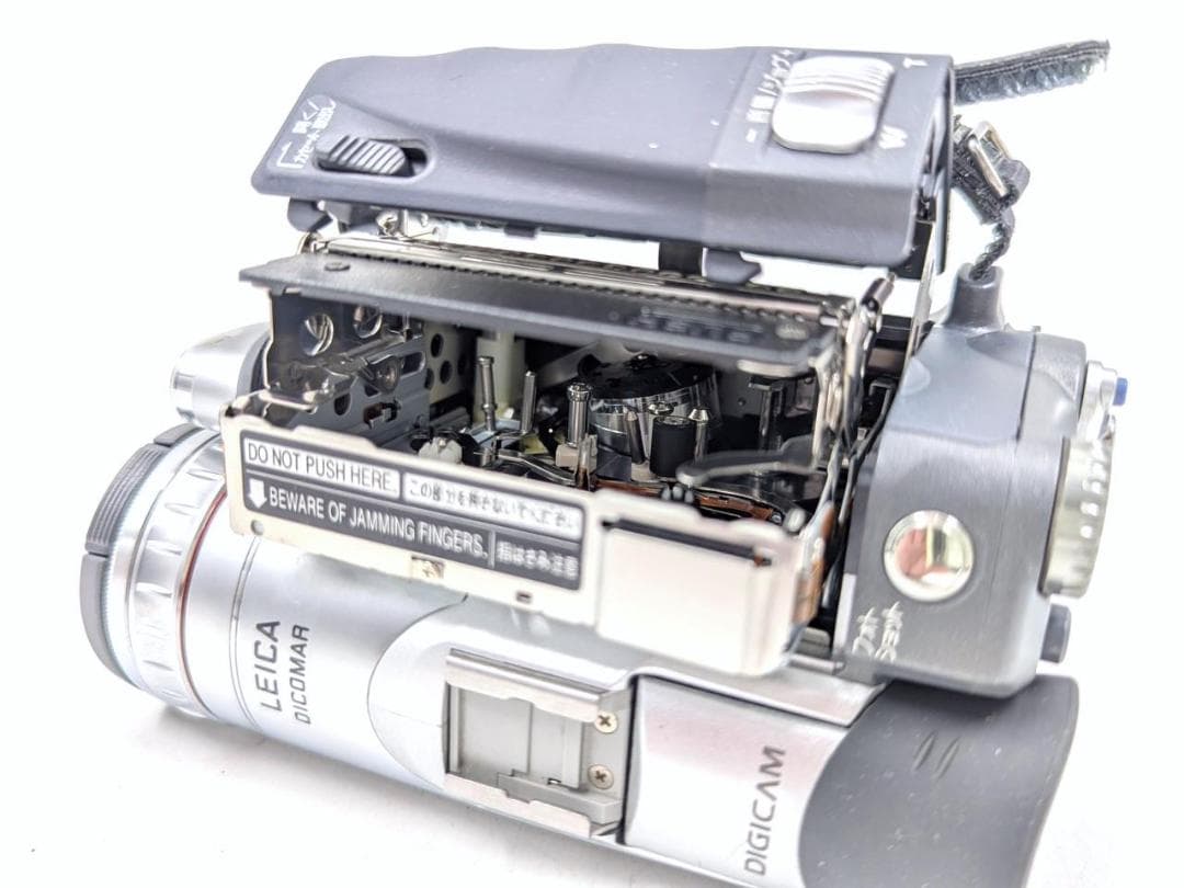 miniDVのダビングに！ Panasonicビデオカメラ NV-GS200 4