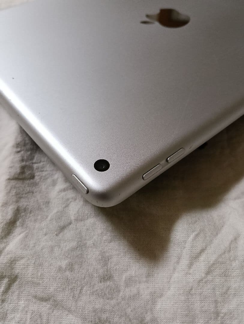 美品 iPad 第9世代 バッテリー99.8%