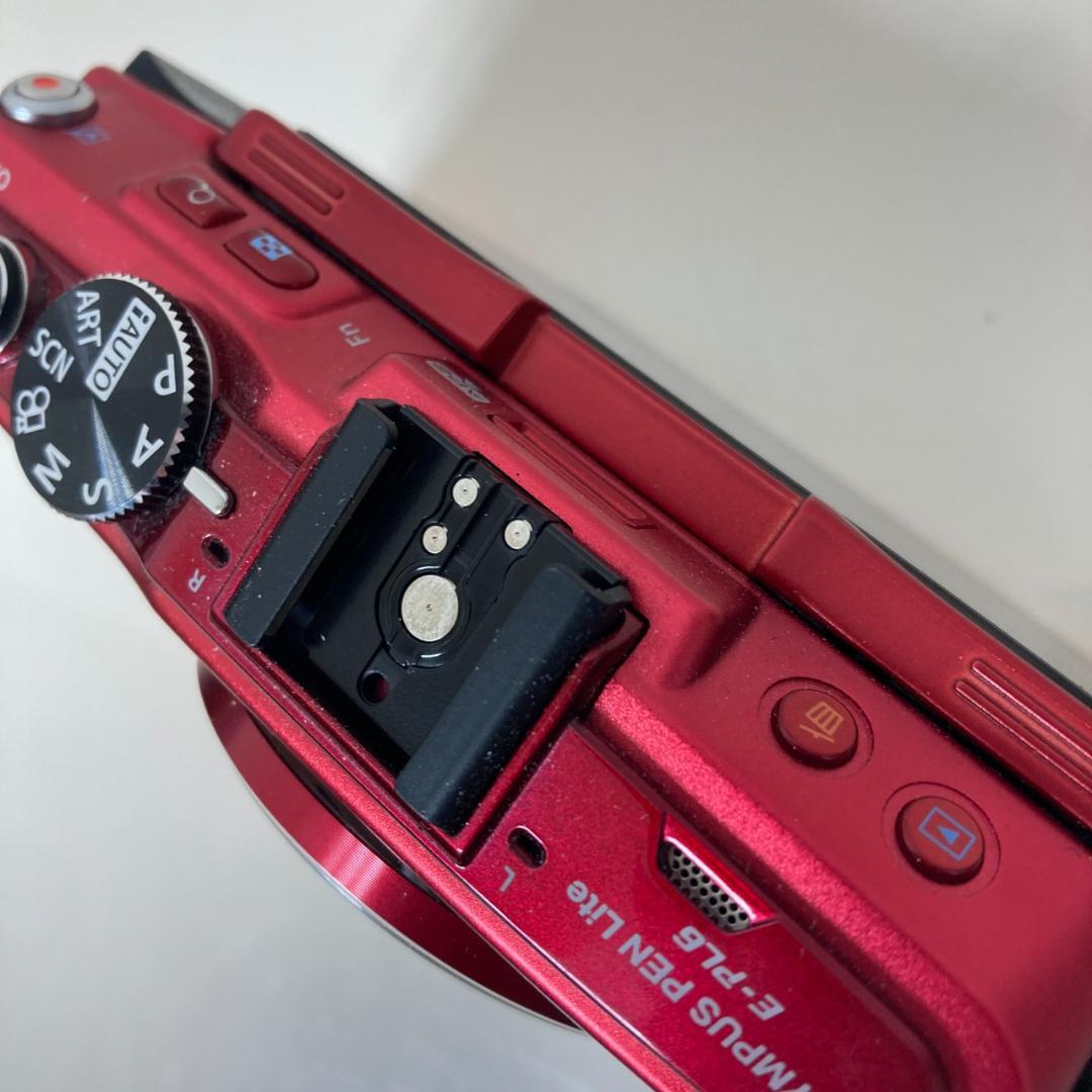 ▼OLYMPUS PEN Lite E-PL6　ミラーレス　カメラ　付属品あり