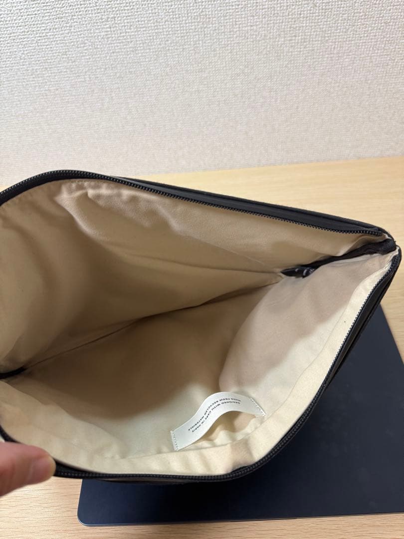 【バッテリー97%】M2 MacBook Air 13 ミッドナイト 256GB