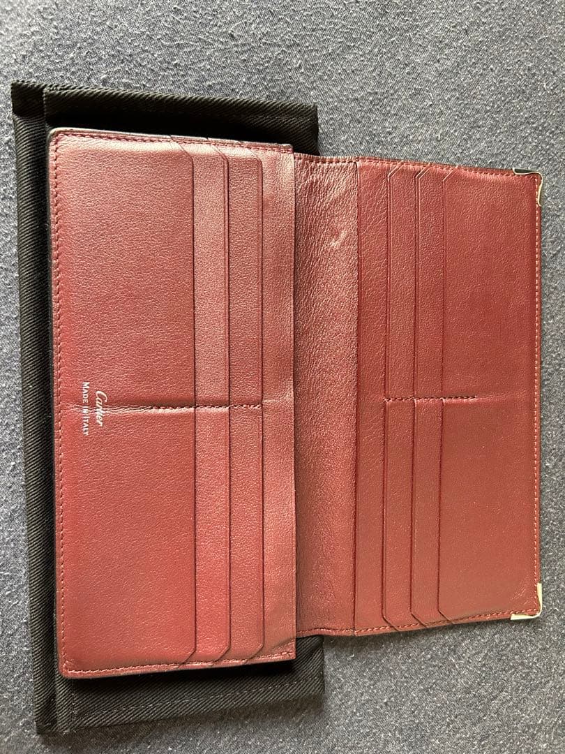 カルティエ　財布