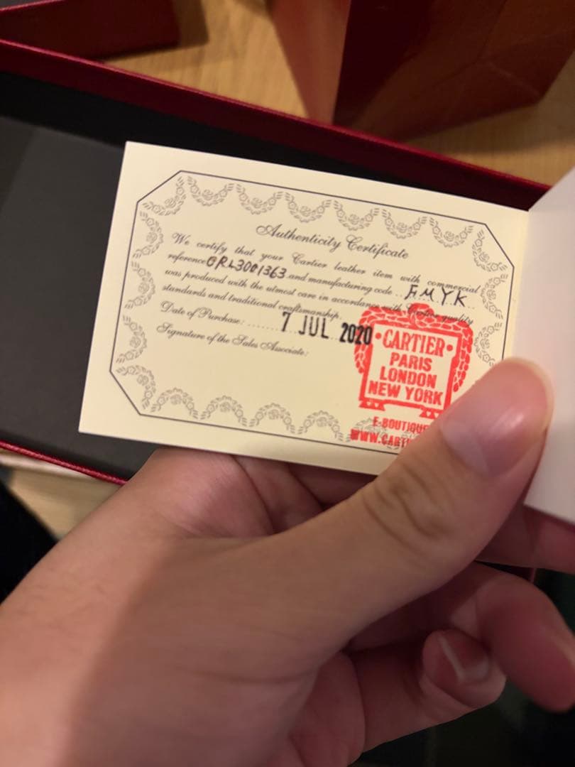 カルティエ　財布