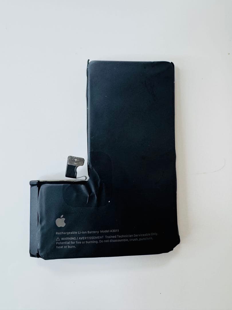 iPhone 15 Pro シルバー 本体と部品