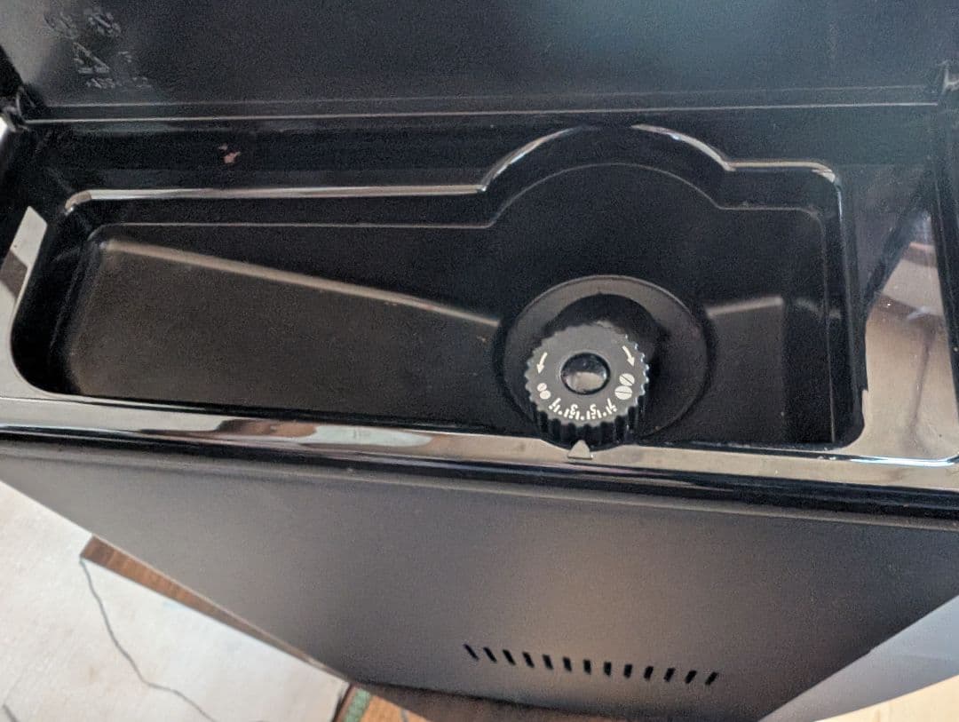 美品デロンギ　マグニフィカ　全自動コーヒーマシン