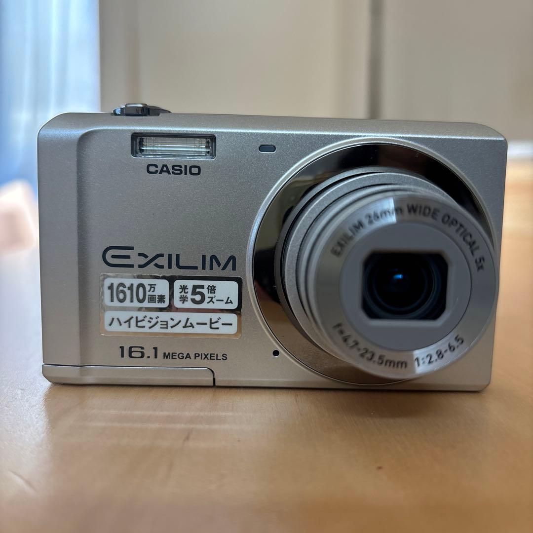 【美品】CASIO EXILIM 16.1MP デジタルカメラ シルバー