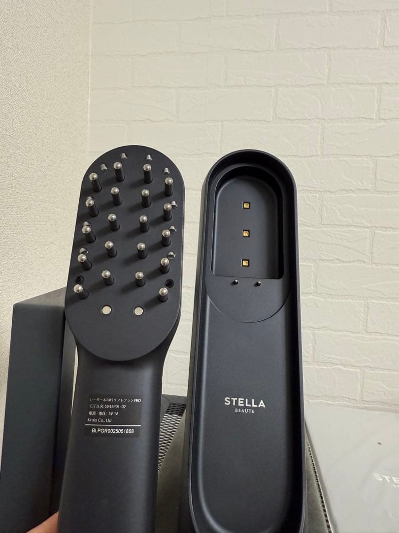 【週末セール　極美品おまけ付き】STELLA BEAUTEプロリフトブラシ