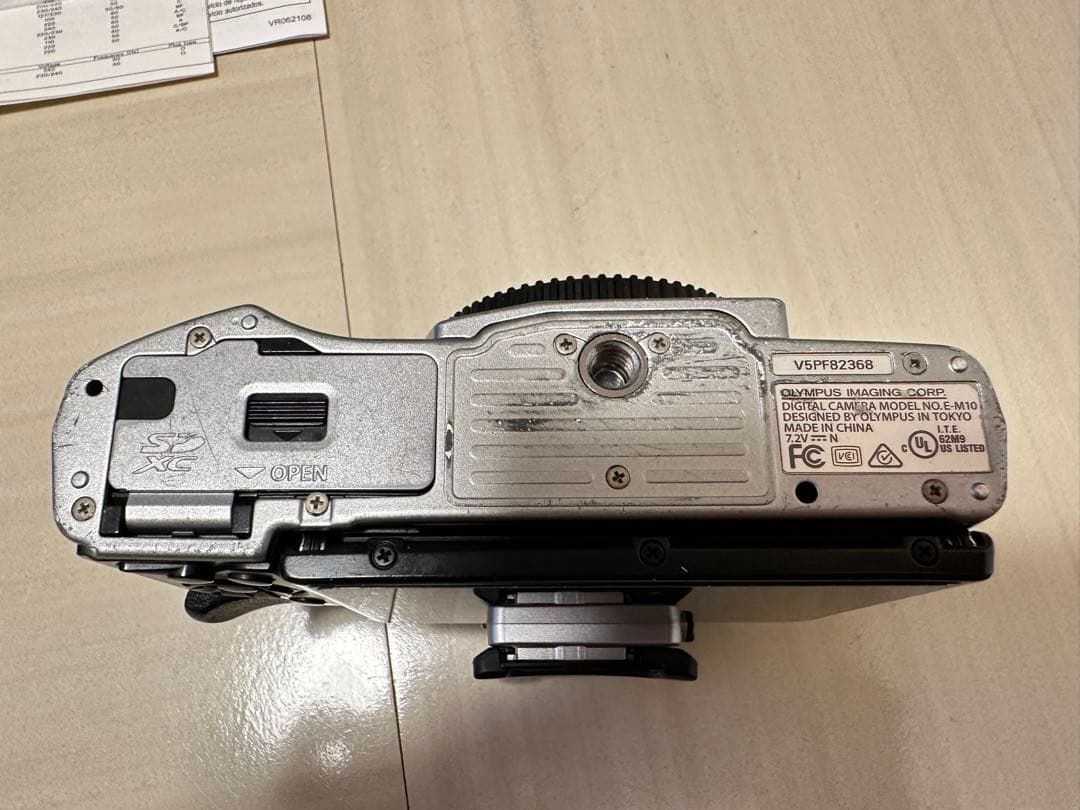 オリンパス OLYMPUS om-d em-10