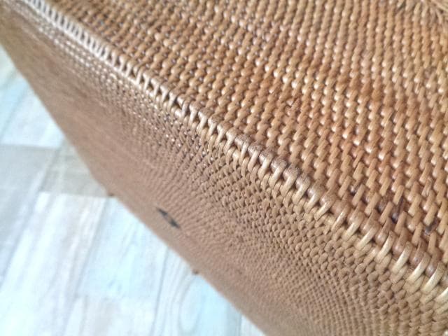 専用売却済●B4長方形ボックス1個●＆エコティッシュ3個●アタ●バリ島