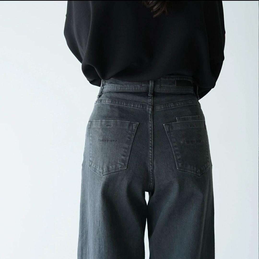 新品タグ付き✨ヤヌーク ワイドフレア デニム ブラック 新木優子さん着用モデル