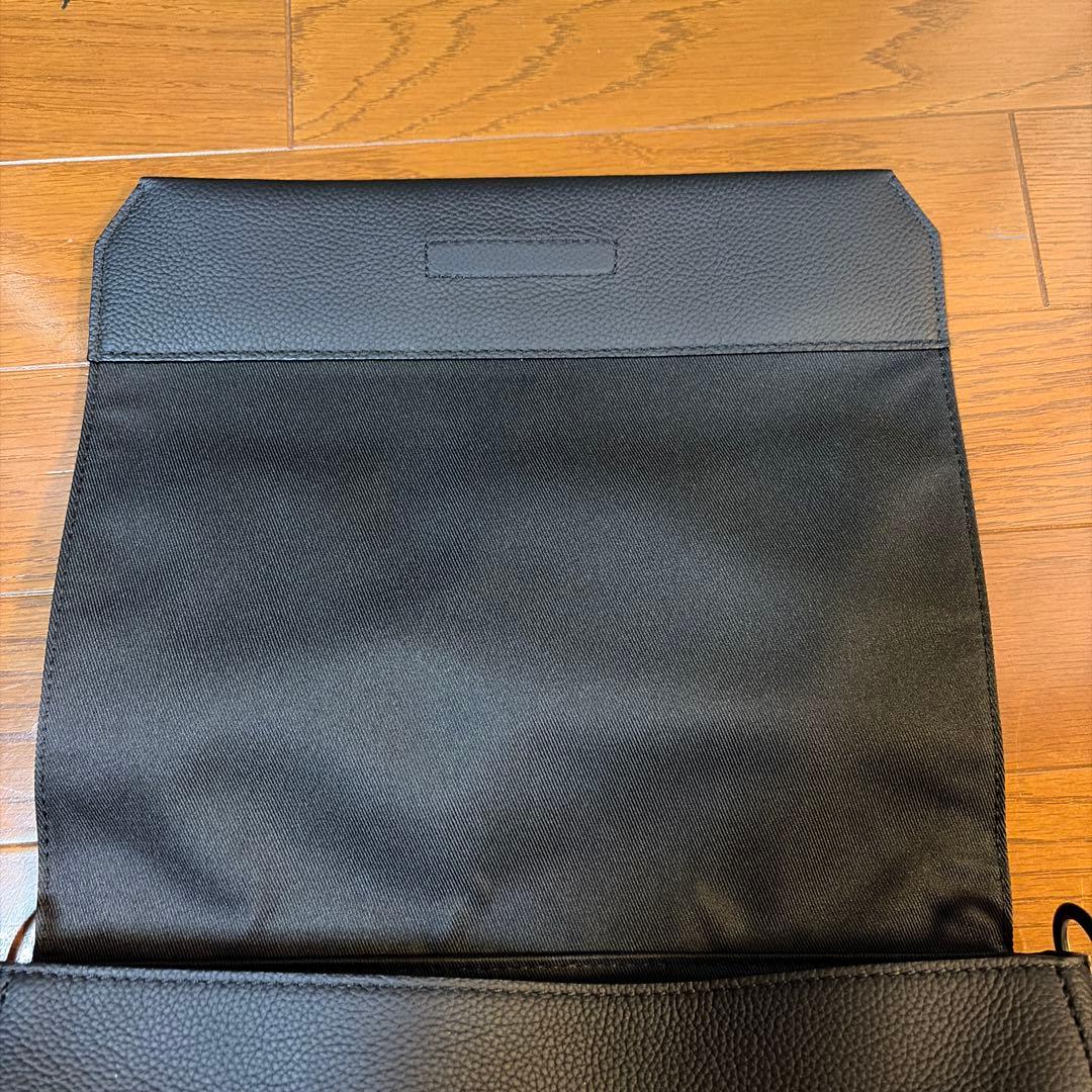 Louis Vuitton テイクオフメッセンジャーバッグ