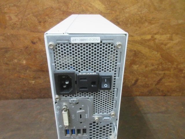 送料込★ 富士通 ESPRIMO D588/VX i7 8th Genジャンク
