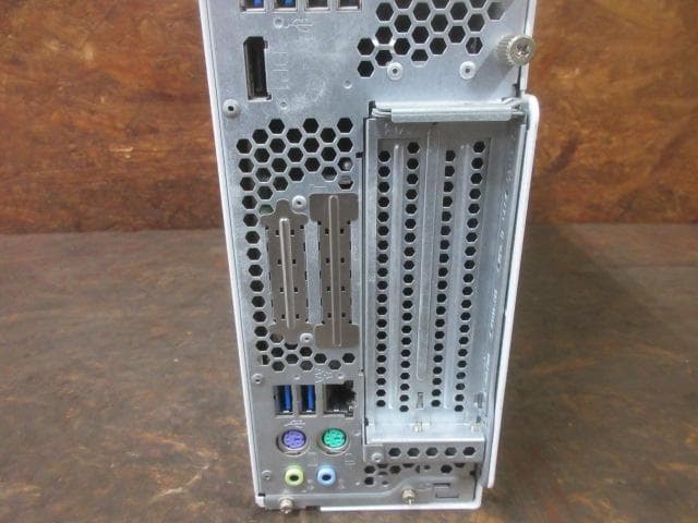 送料込★ 富士通 ESPRIMO D588/VX i7 8th Genジャンク