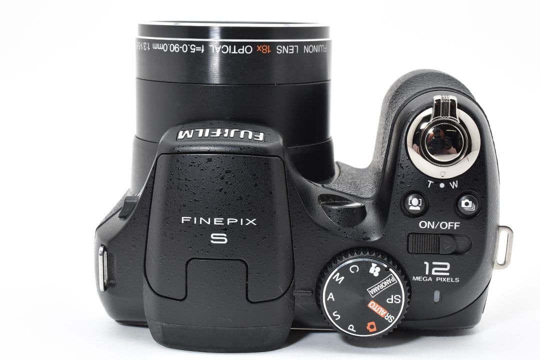 デジタルカメラ FUJIFILM FinePix S2500 HD