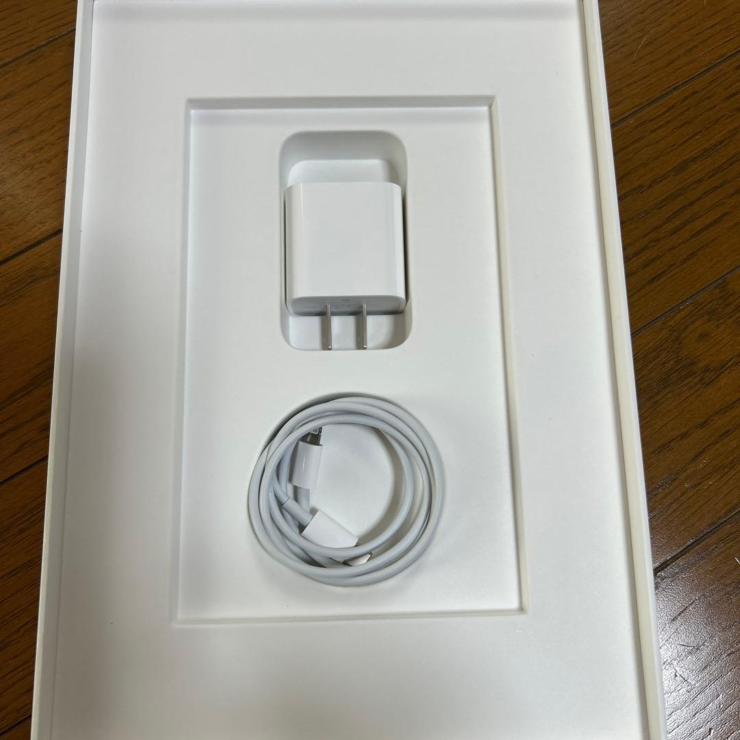 美品！Apple iPad 第9世代 64GB Wi-Fiモデル 10.2