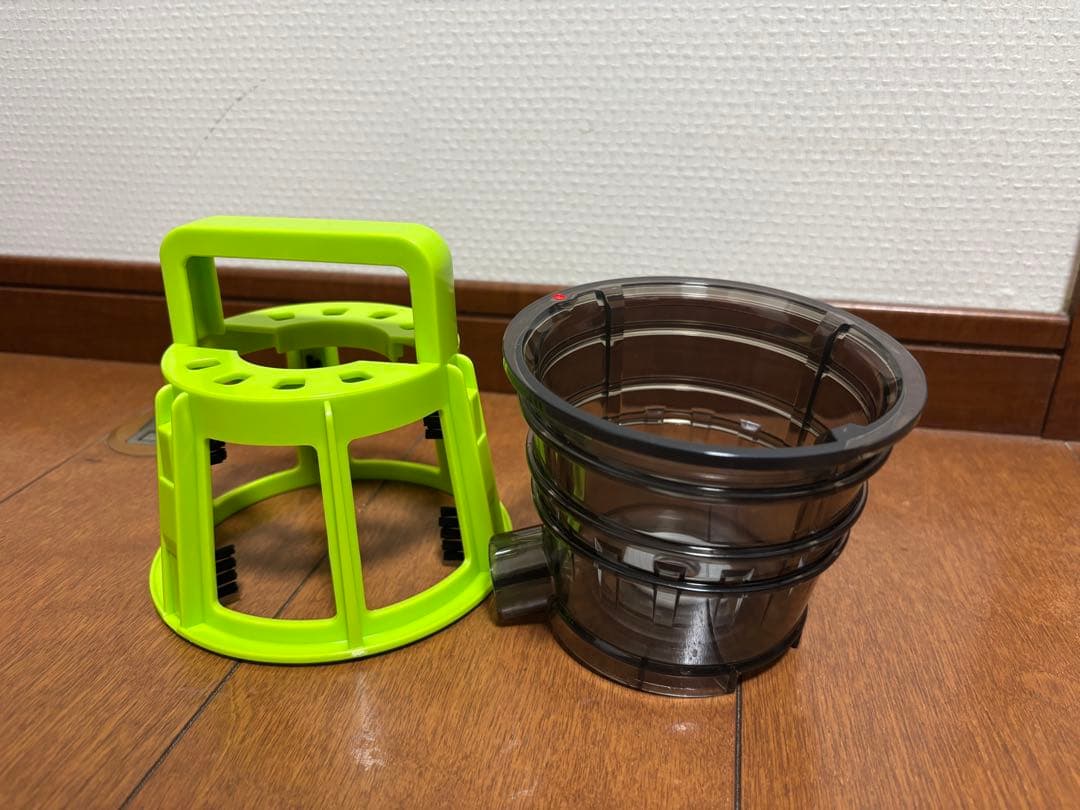 Kuvings スロージューサー EVO-800 VGレッド