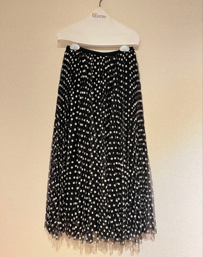 レッドバレンティノ 未使用 フラワーチュールスカート 38 滝沢眞紀子さん着