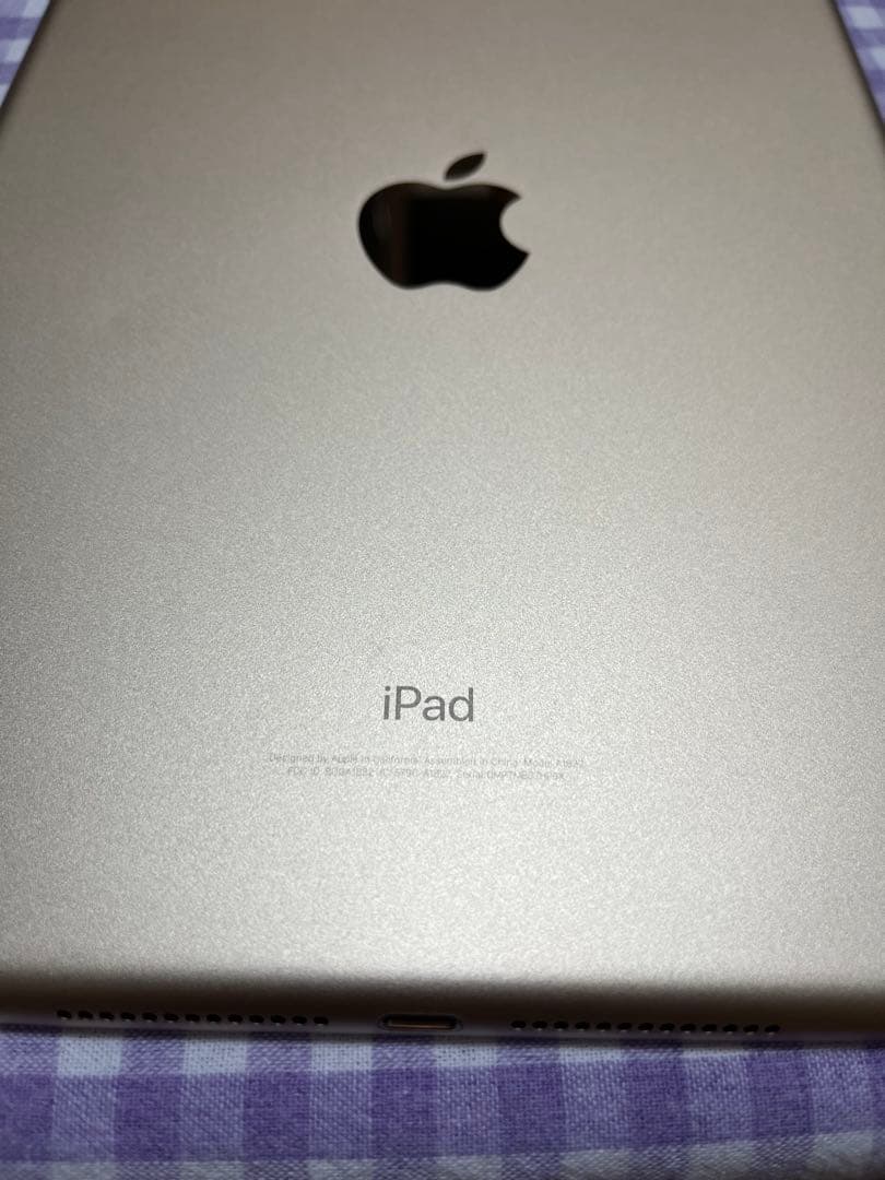 iPad 第5世代　Wi-Fi 32GB MPGT2J/A