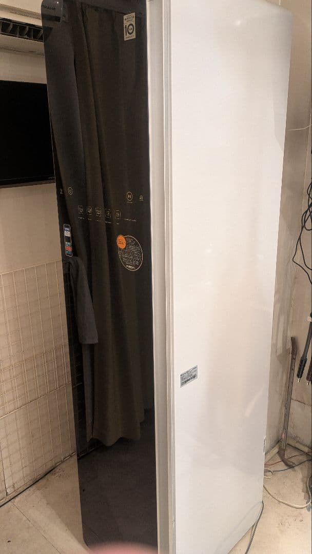 ｌｇスタイラー2020年製　電気式衣類乾燥機 吊り下げ式 スリムデザイン