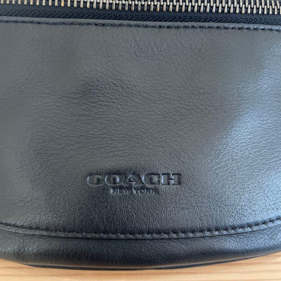【超美品】COACH ボディバッグ ブラック
