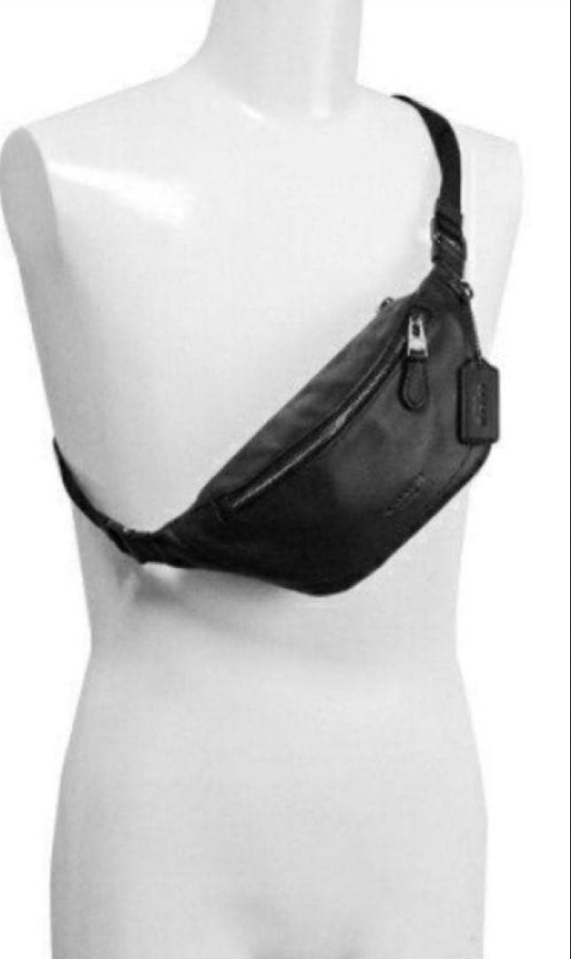 【超美品】COACH ボディバッグ ブラック