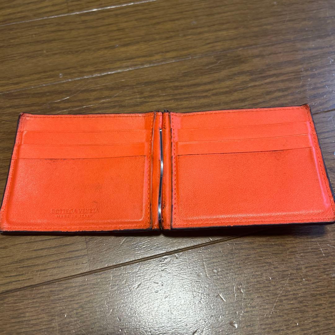 ボッテガヴェネタ マネークリップ 二つ折り財布 黒×オレンジ