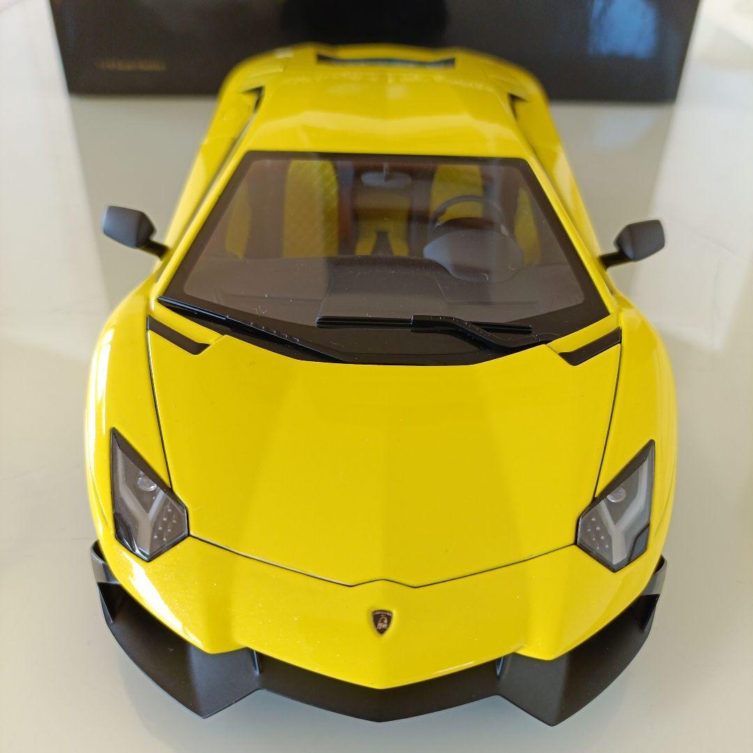 オートアート製　ランボルギーニ　アヴェンタドール