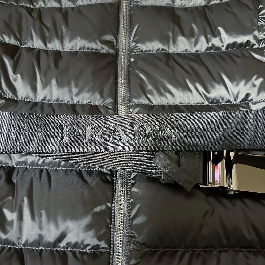 PRADA ダウンコート　ダークグレー　安心査定済み
