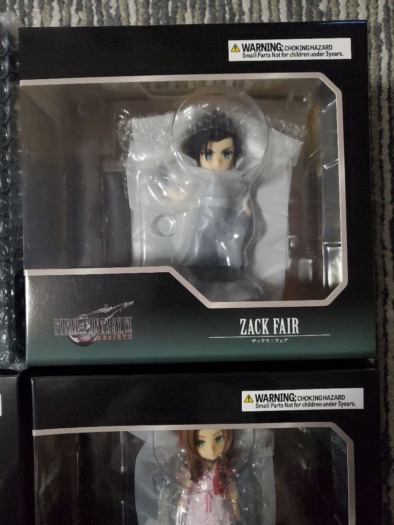 ファイナルファンタジー　アドラブルアーツ　フィギュア　FF7