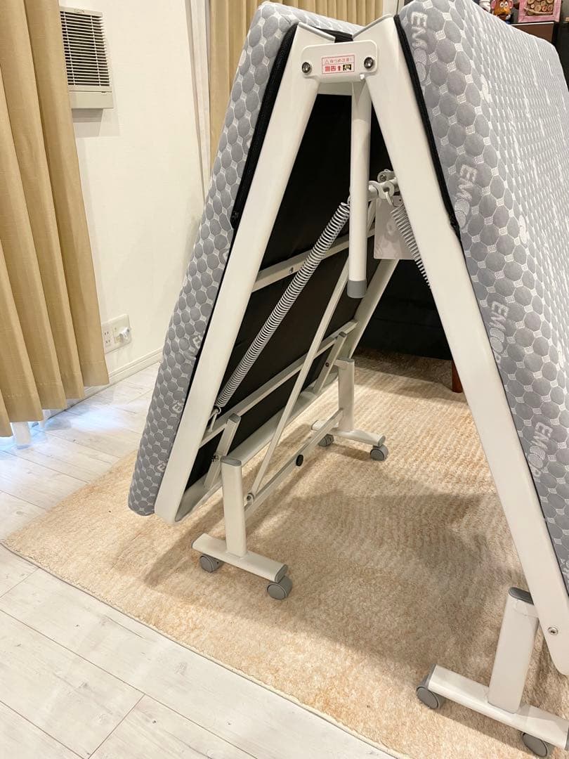 ks　　折り畳みベッド　シングル　リクライニング