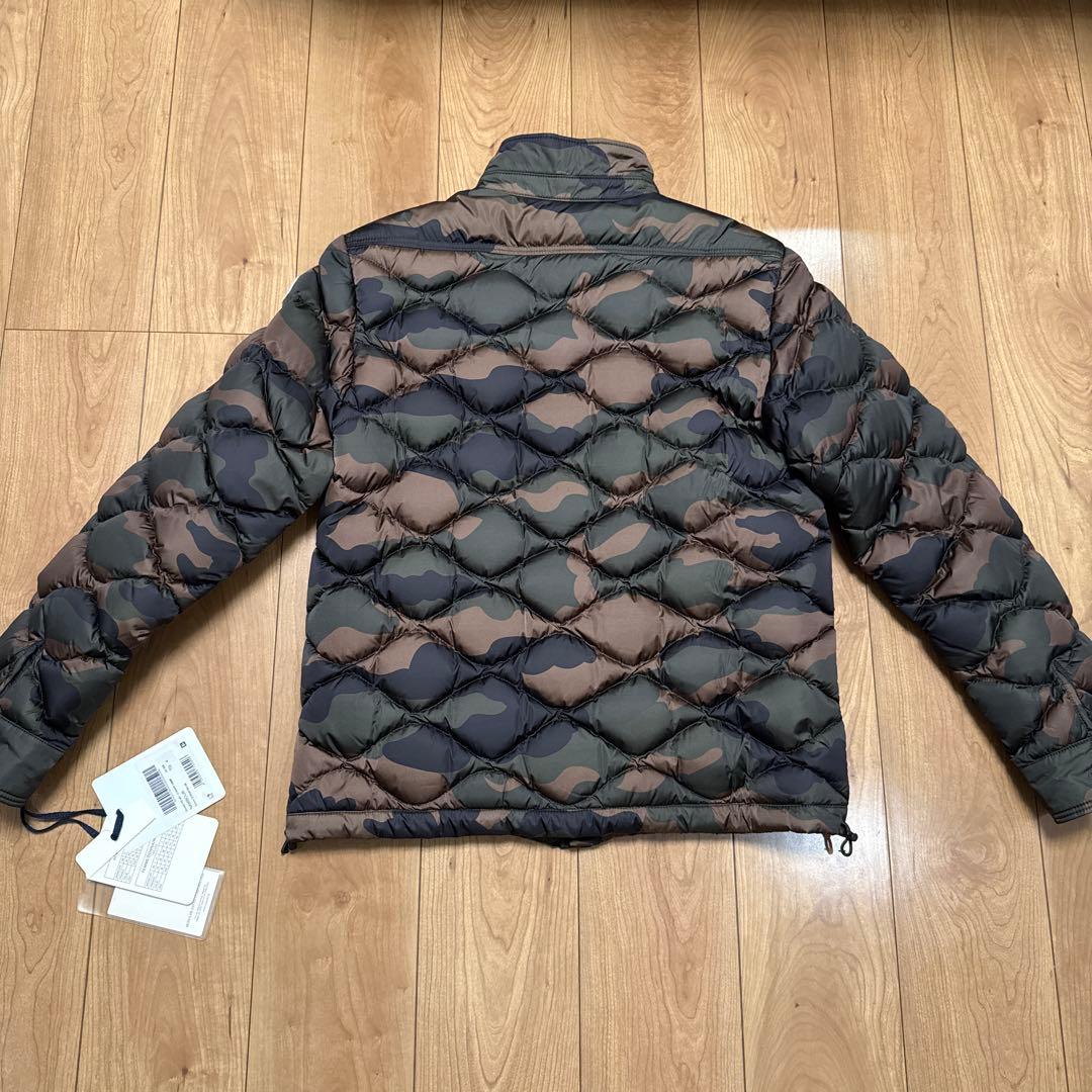 Moncler カモフラダウンジャケットTG4