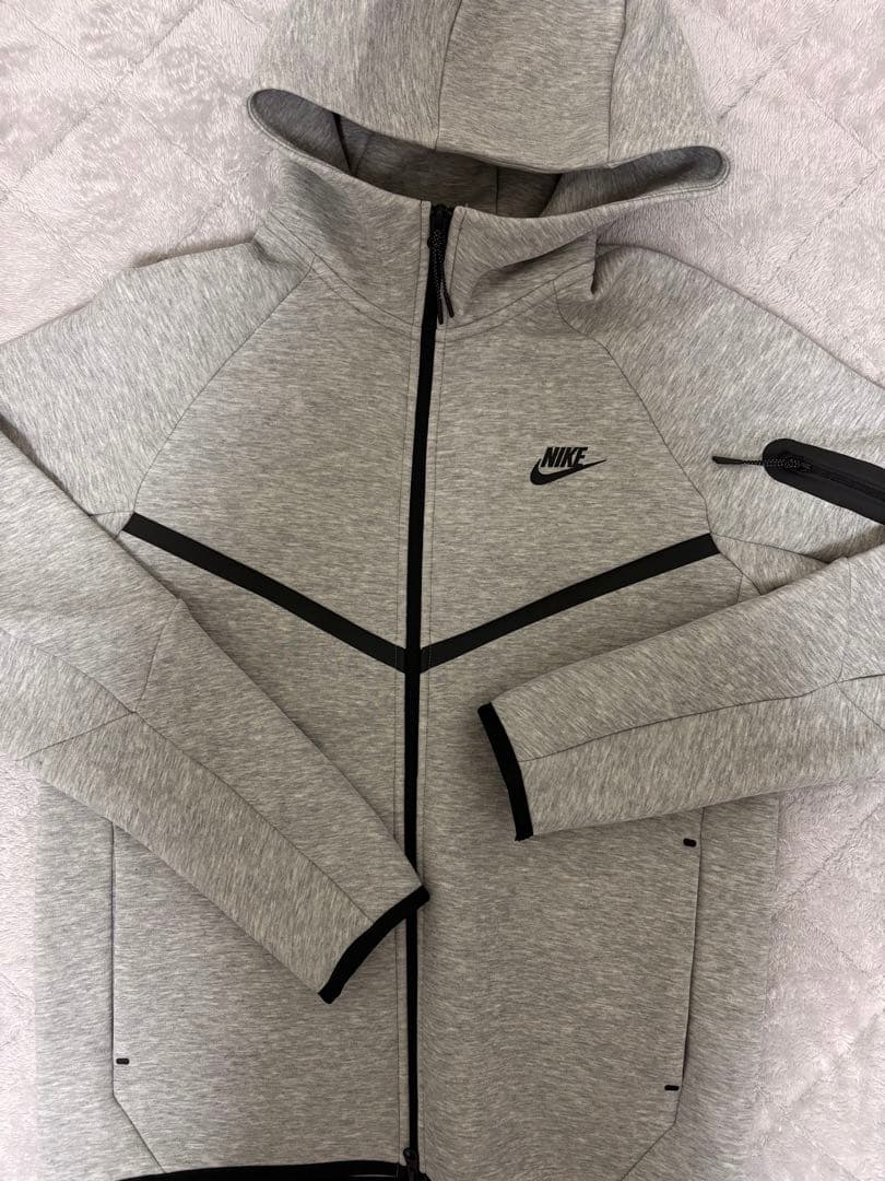 NIKEテックフリースMサイズ