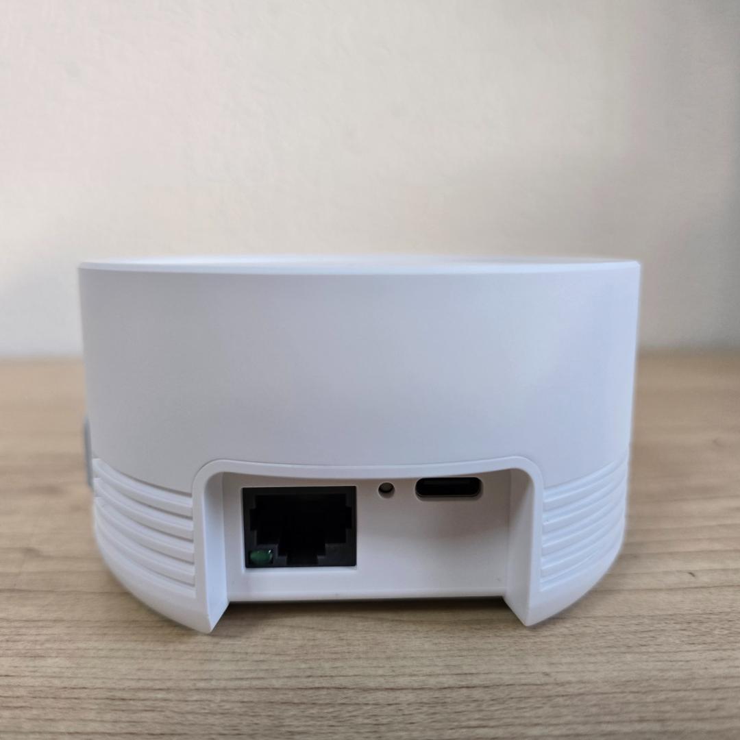 防犯カメラ Eufy eufyCam C35 2-Cam Kit + Solar Panel