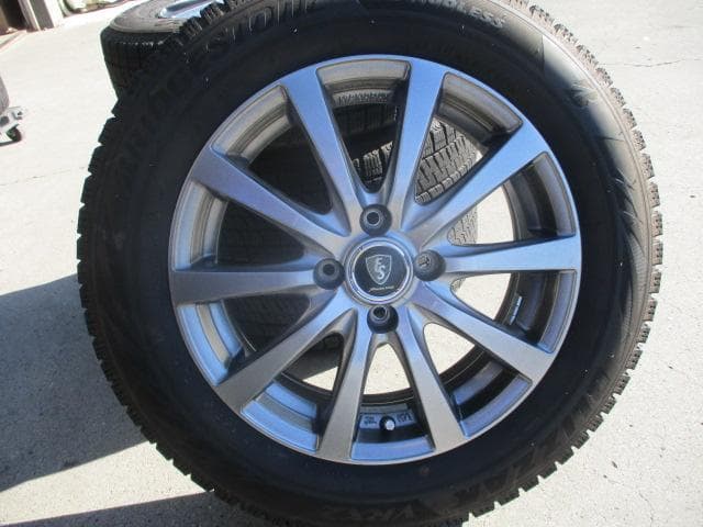 送料込み☆良品　ブリヂストンスタッドレス 175/65R15☆フィット・アクア