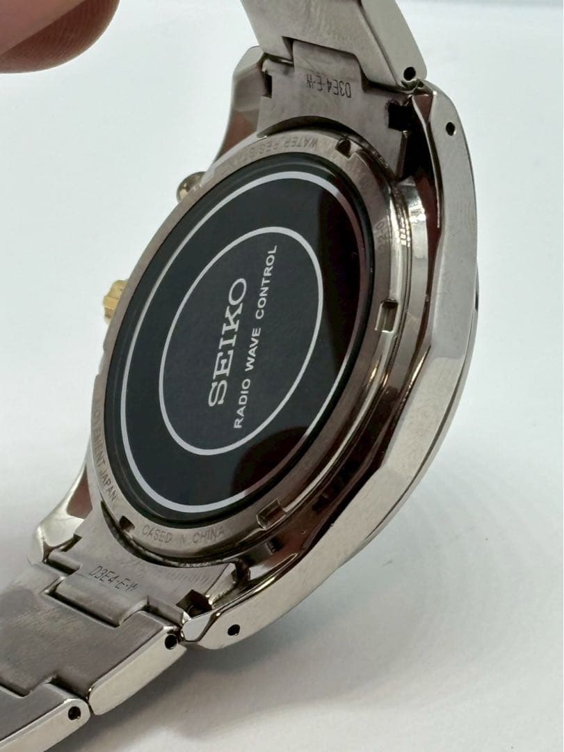 SEIKO セイコー　7B42-0AM0 腕時計 チタン ソーラーメンズ