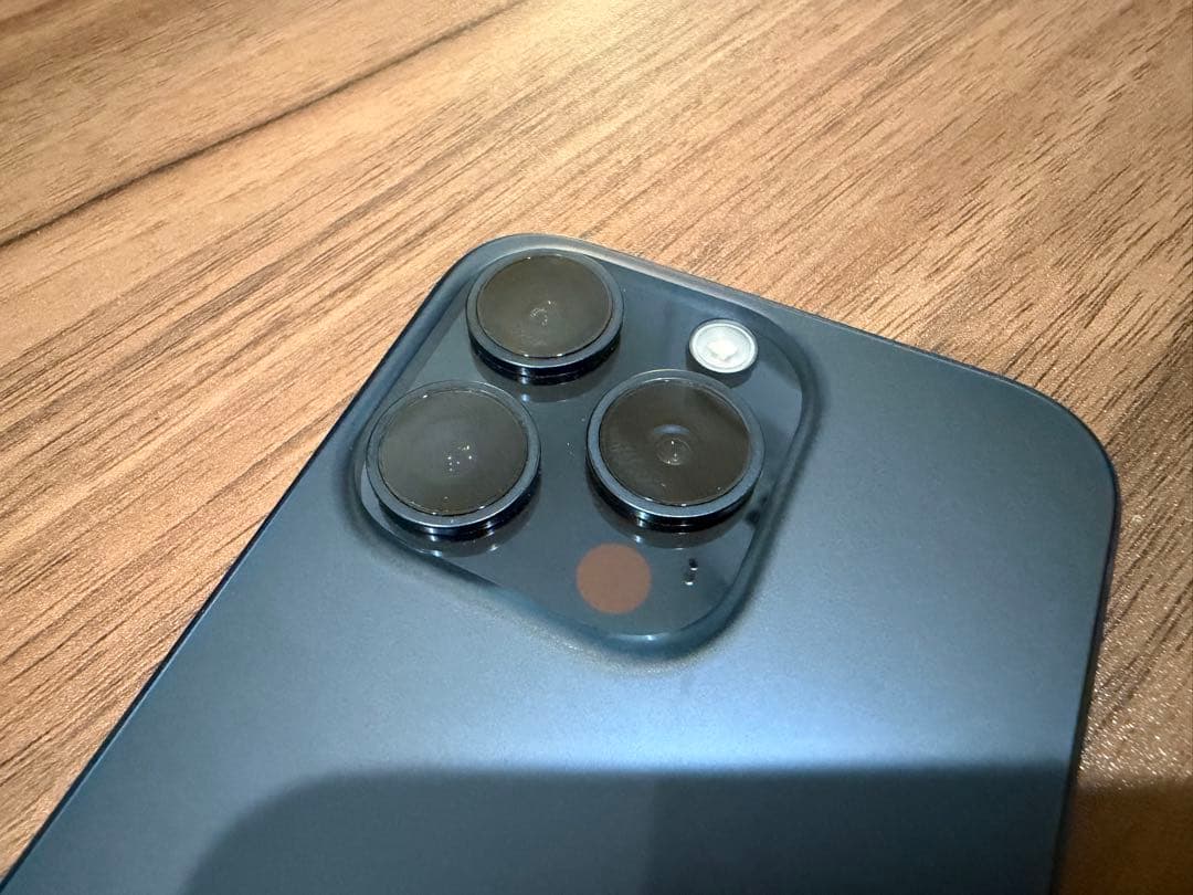 Apple iPhone 15 Pro ブルーチタニウム　256GB 美品⭐︎⭐︎⭐︎