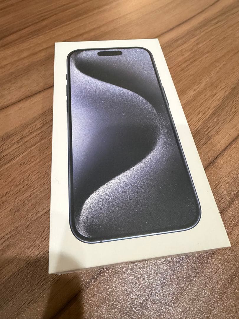 Apple iPhone 15 Pro ブルーチタニウム　256GB 美品⭐︎⭐︎⭐︎