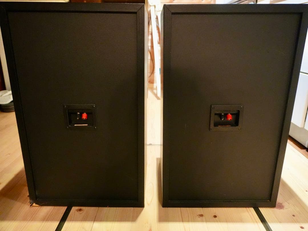 JBL 4312B CONTROL MONITOR （右）